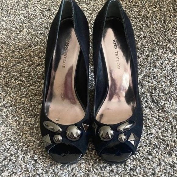 Ann Taylor Open Toe Heels. Light scratches at front but wont be able to n - Picture 2 of 2